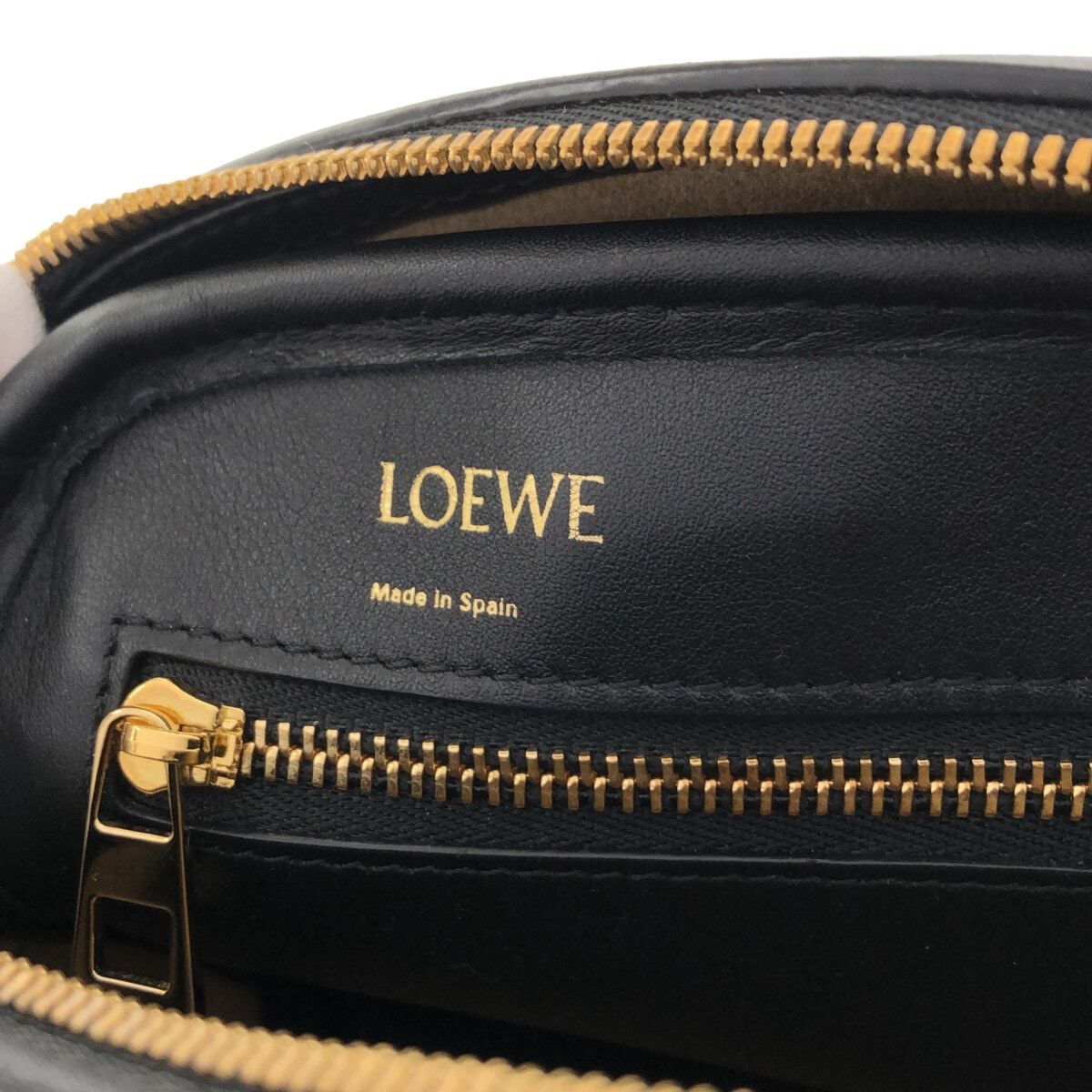 LOEWE(ロエベ) ハンドバッグ アマソナ23 A039N07X01 黒 ナパカーフ