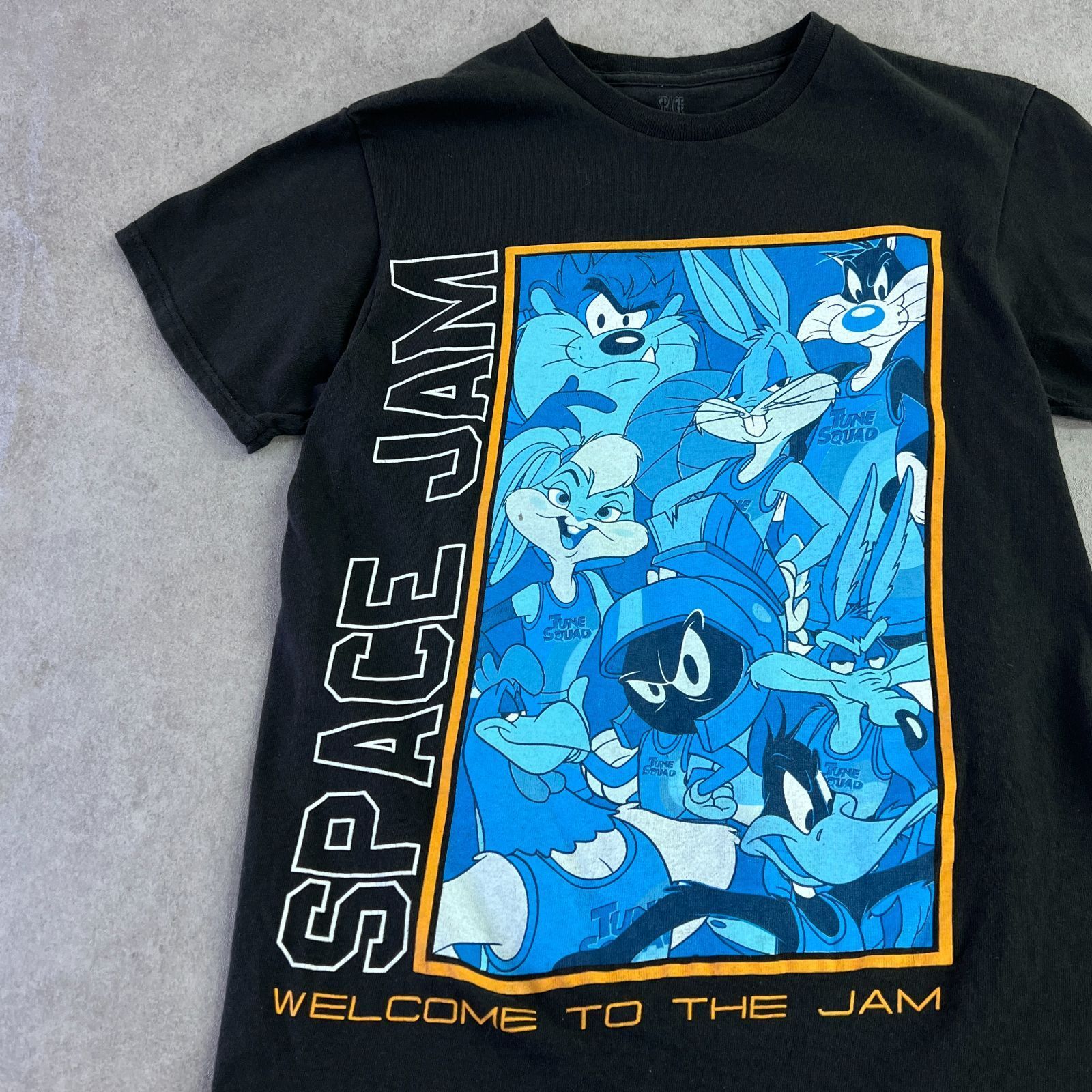 SPACE JAM スペース・ジャム　ルーニーテューンズ　人気キャラクター　バスケットボール　トップス　半袖Tシャツ　古着　ブラック　黒　S