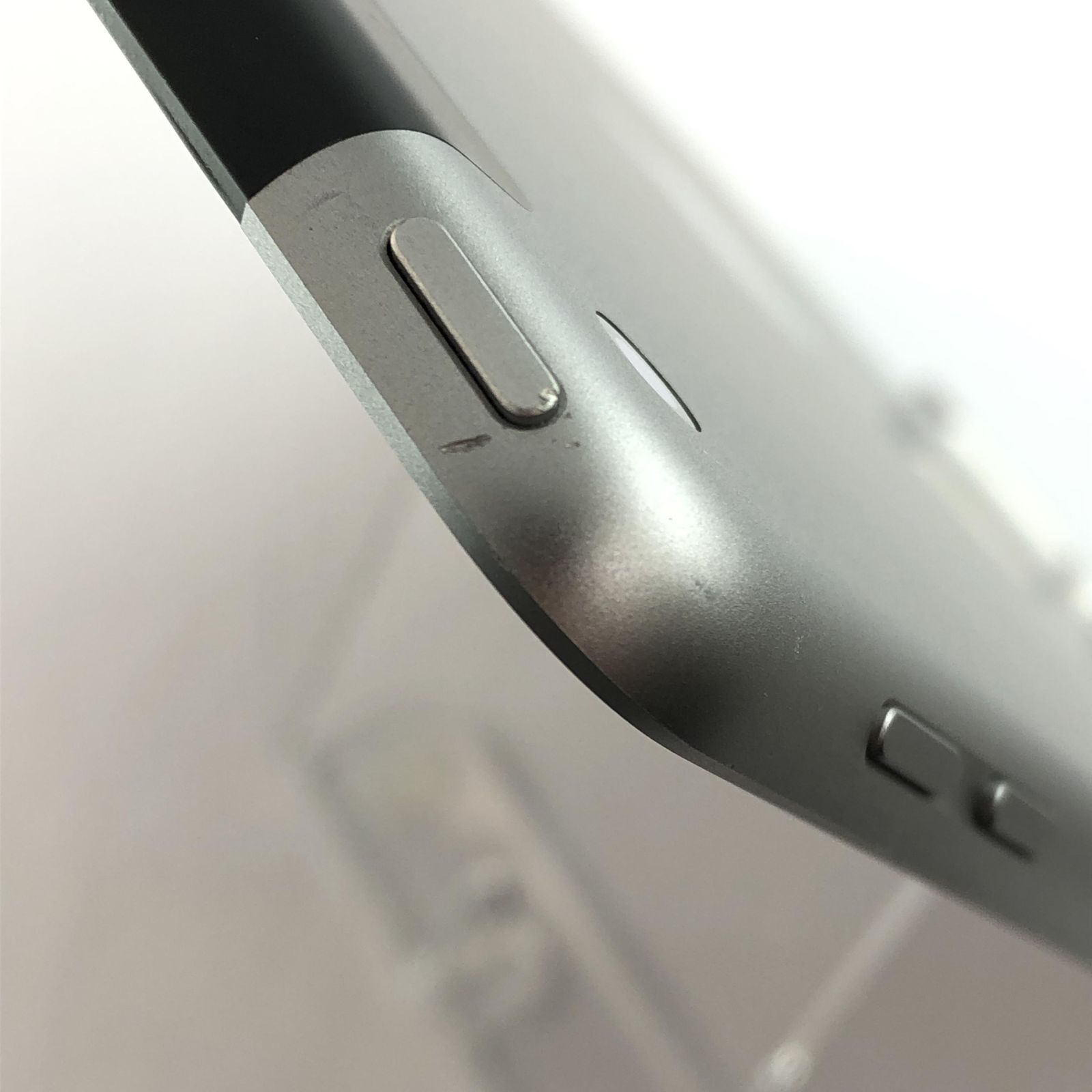Cellular|32GB|354879094913604