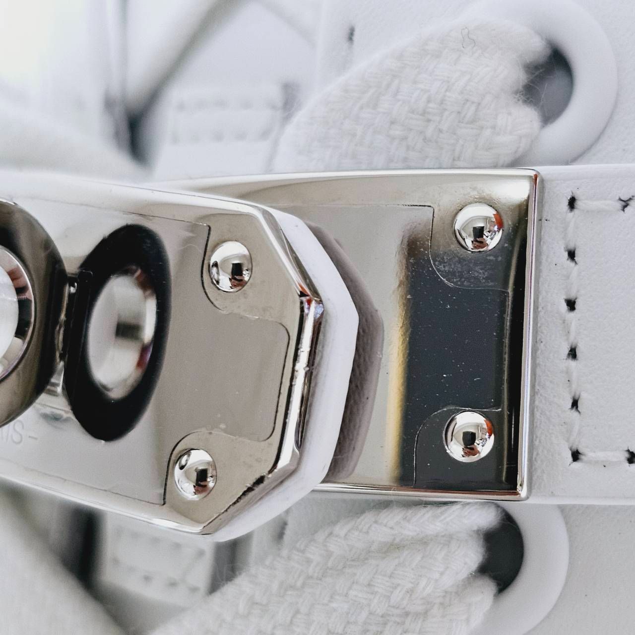 【HERMES】 エルメスデイ　ケリー　スニーカー　メンズ42 エルメス デイ レザー スニーカー 42 メンズ ブラック ケリー