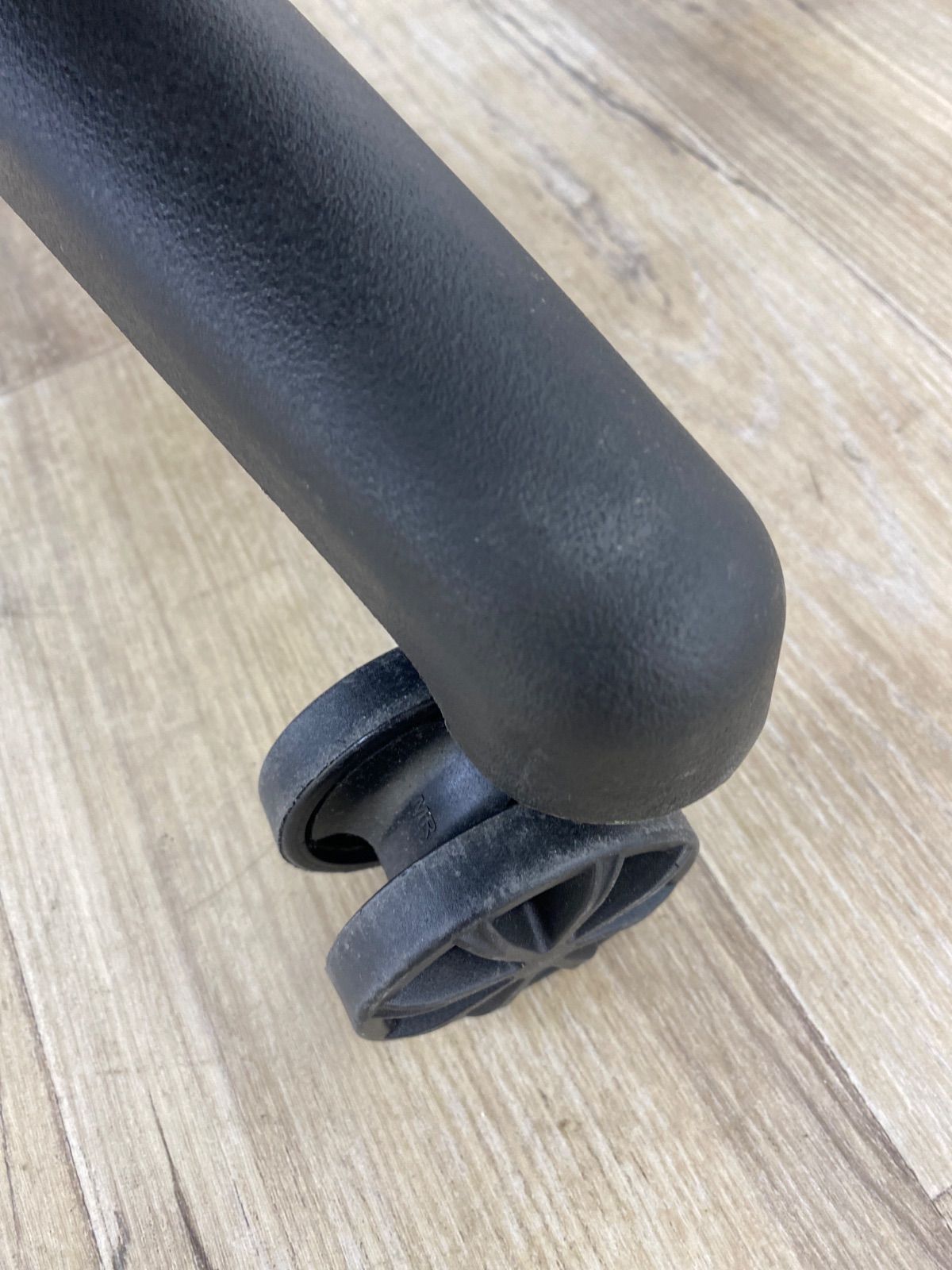 1F AY25092626 ONEX Tribute ゲーミングチェア ブラック MARWIL-DEMENAGEMENTS_CH