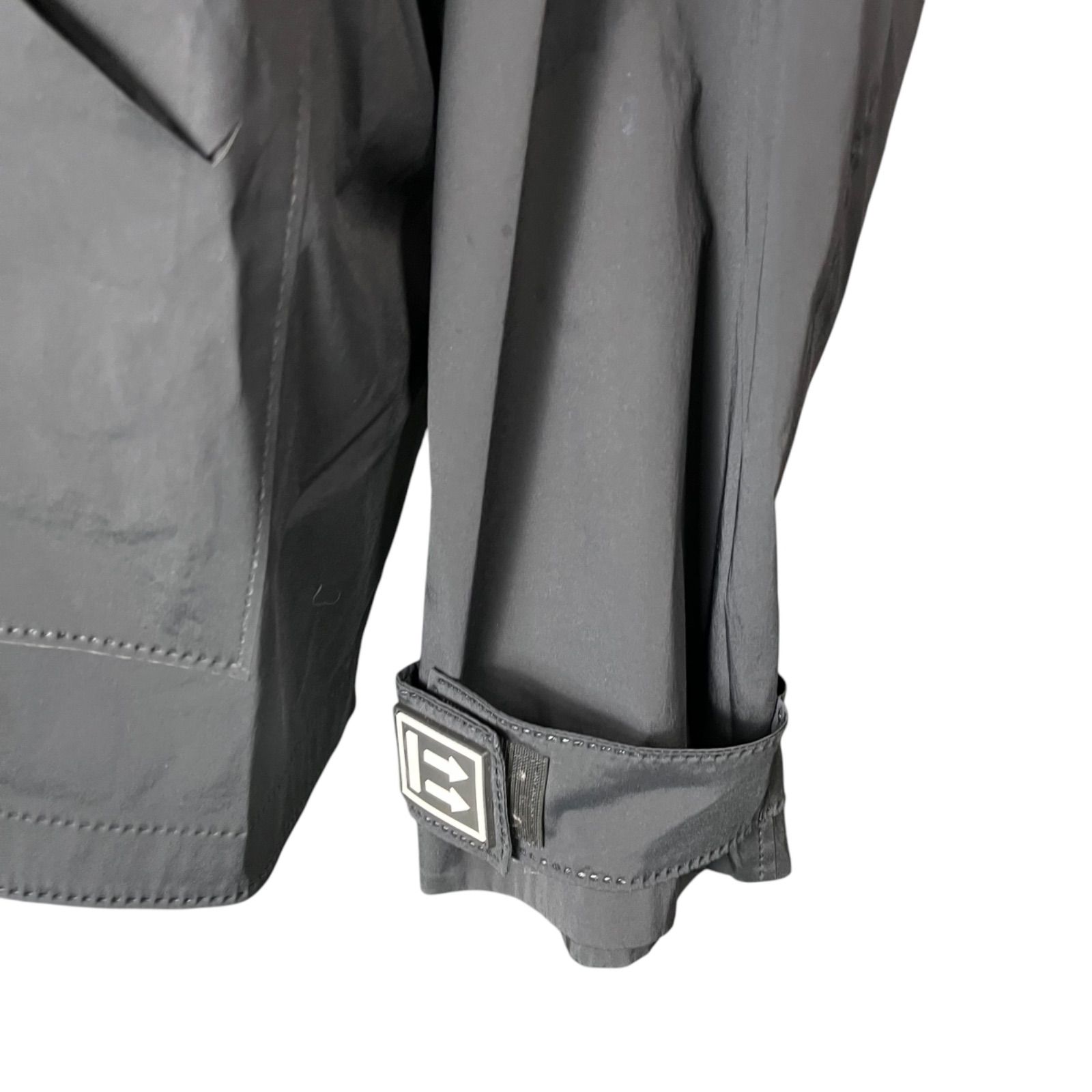 オフホワイト off-white バックロゴ トラック ジャケット ブラック、黒 