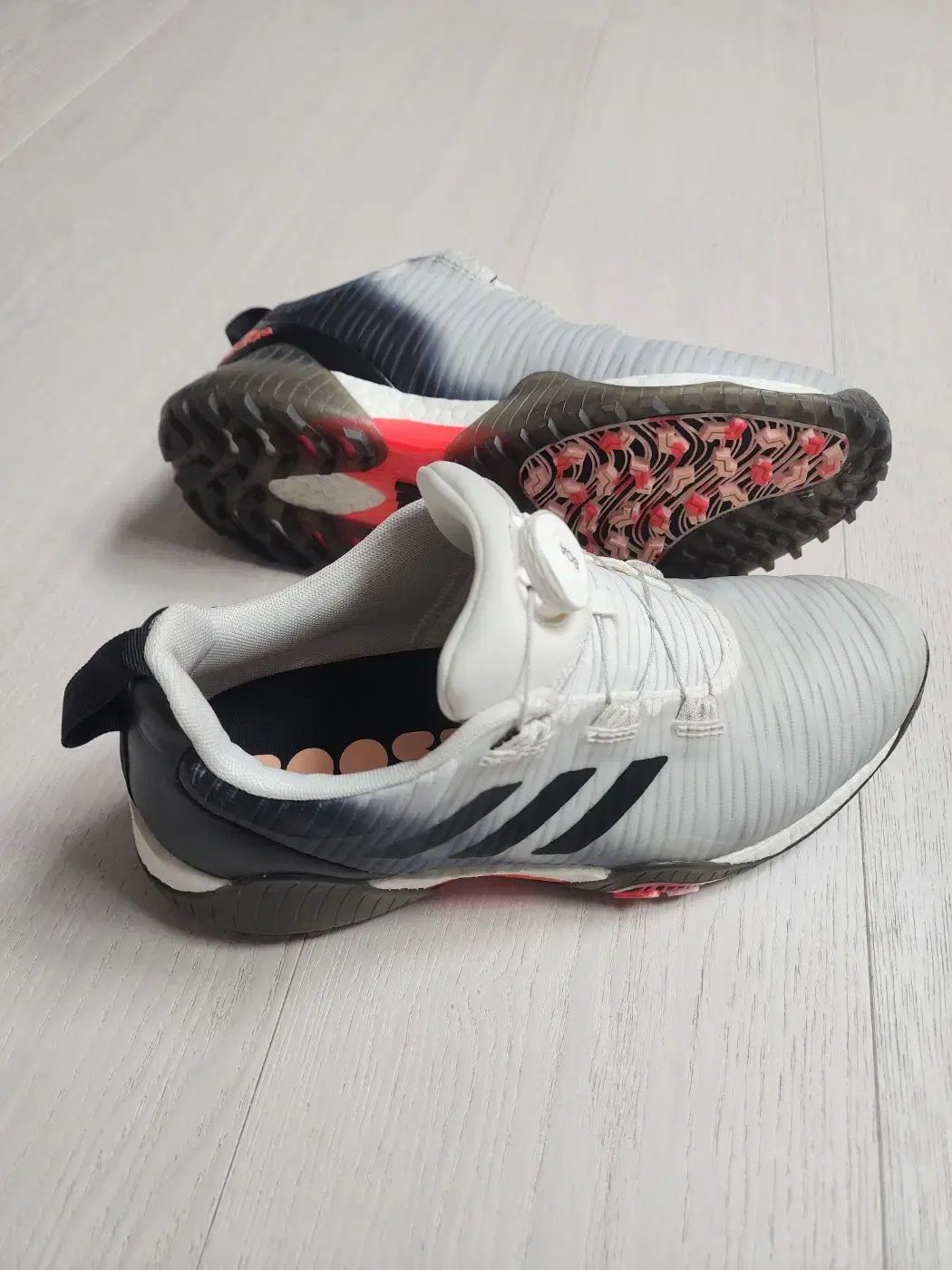 adidas アディダス