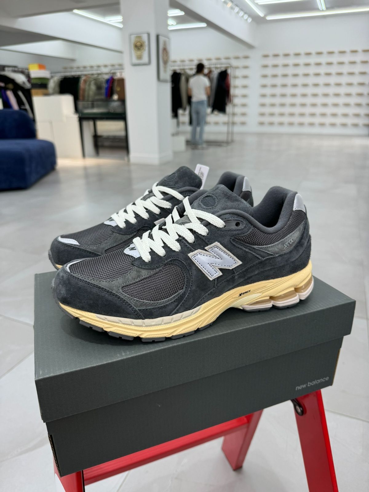 新品未使用 New Balance ニューバランス 2002R スニーカー