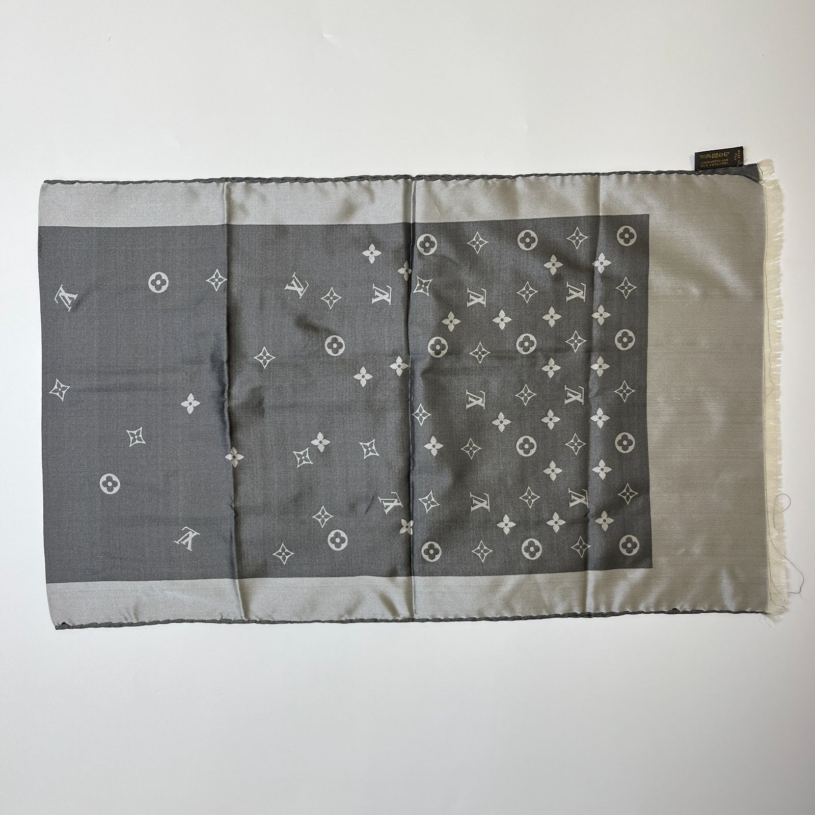中古】LOUIS VUITTON ルイヴィトン モノグラム スカーフ グレー シルク  