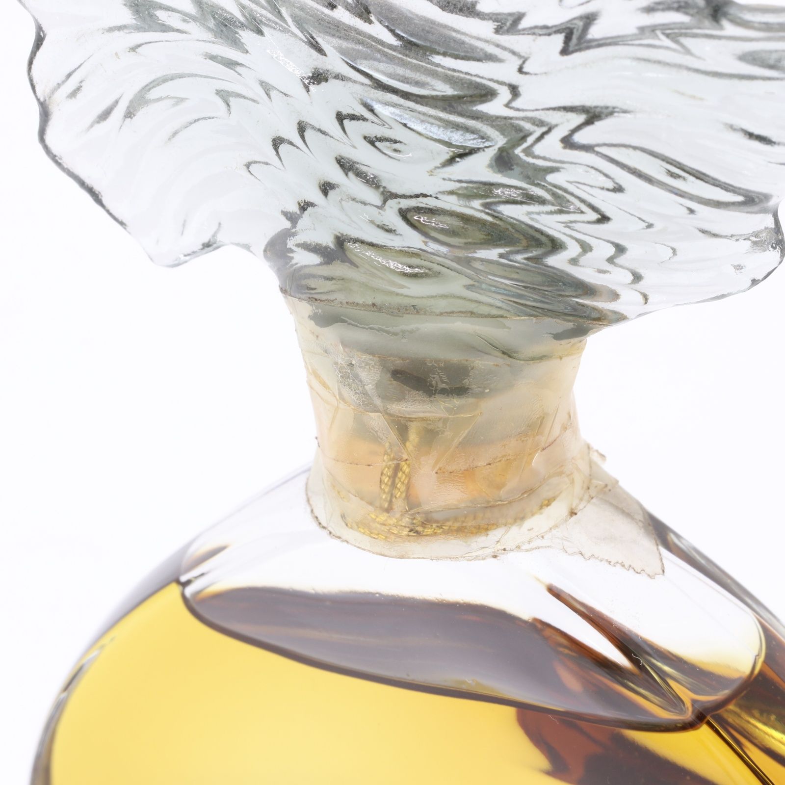 IT44TA1LXECN 未使用 保管品 ゲラン PARURE パリュール 30ml 香水