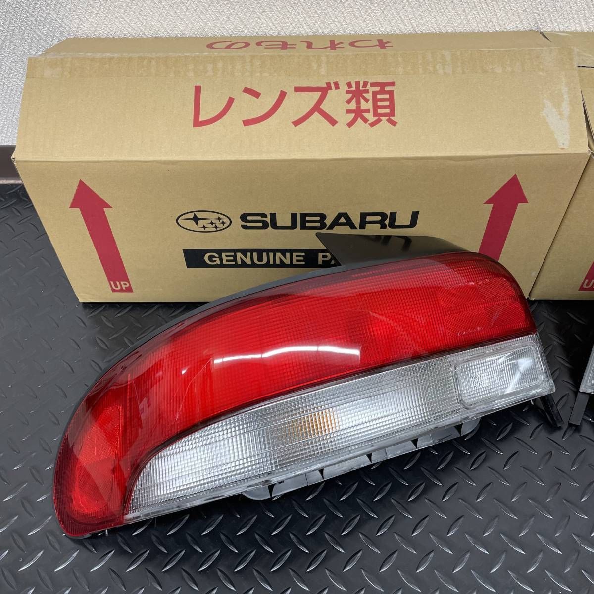 JDM スバル純正GC8インプレッサWRX STI後期 テールレンズ左右 ☆新品 スバル SUBARU GC8 インプレッサ WRX STi 純正 テール