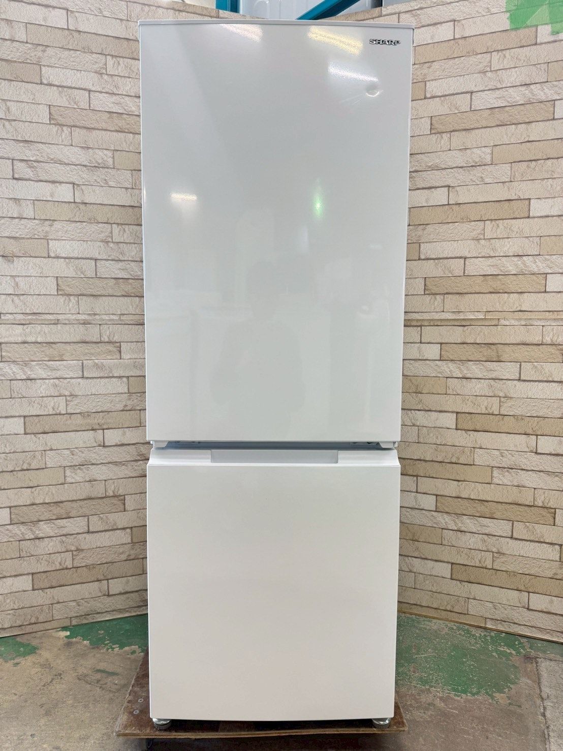 大阪送料無料★3か月保障★冷蔵庫★2021年★SJ-D18GJ-W★IR-868 大阪送料無料☆3か月保障付き☆冷蔵庫☆シャープ☆2ドア☆2021年