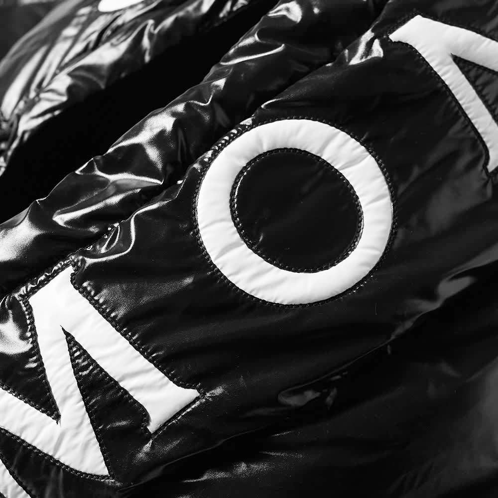 22 MONCLER モンクレール 1A00150 53A0E ブラック GENICHI ロゴ ダウン