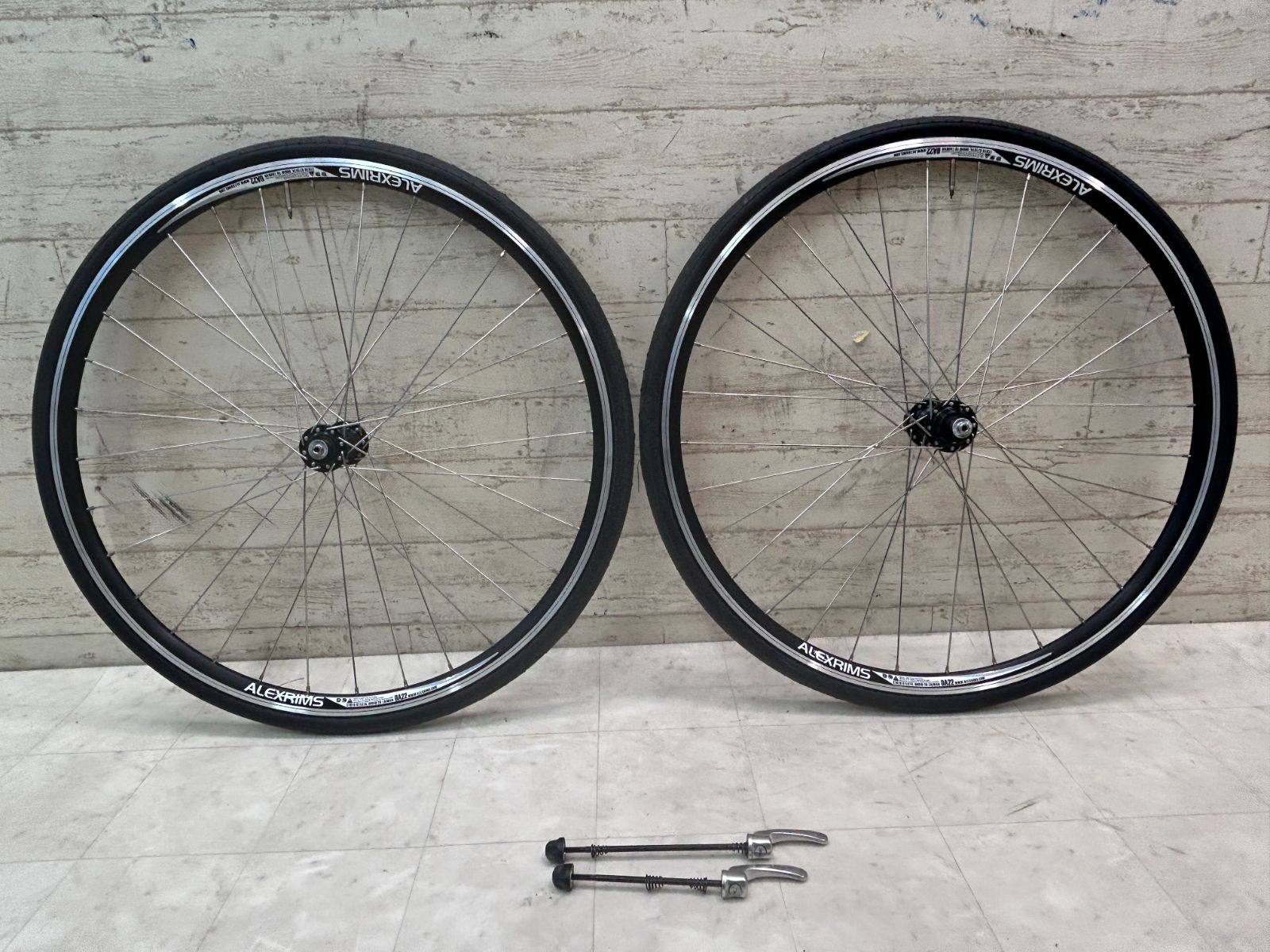 ☆ ALEXRIMS DA22 × SHIMANO 105 HB-5800 FH-5800 571×14c 手組