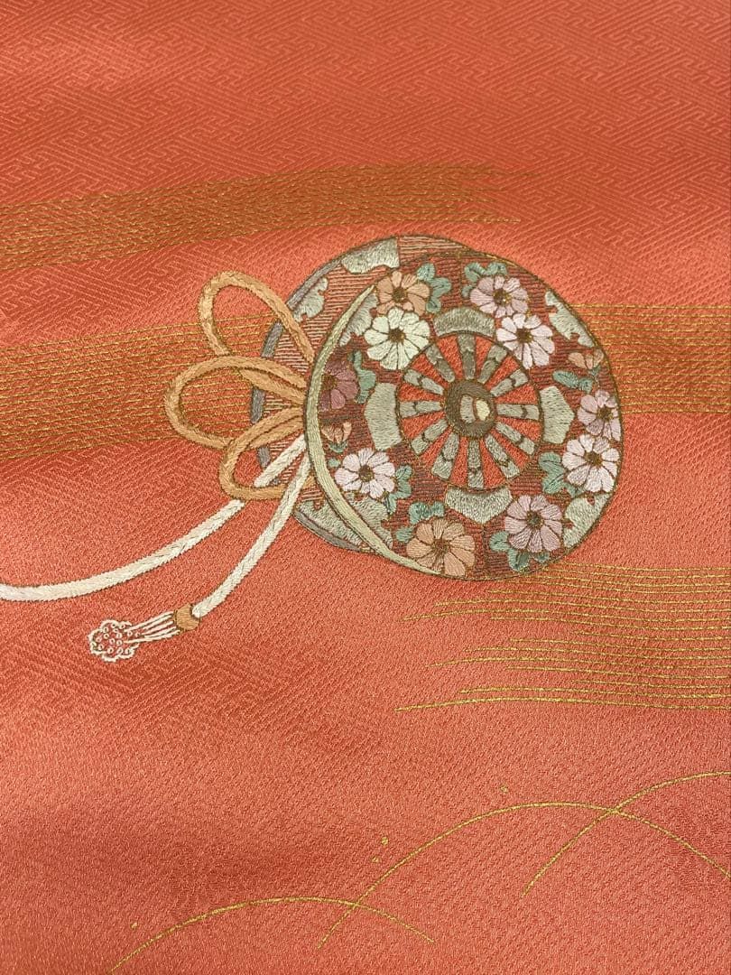 付け下げ 蘇州刺繍 相良刺繍 金彩 紋意匠 正絹 反物 - メルカリ
