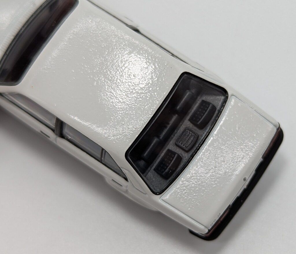 トミーテック TOMICA LIMITED VINTAGE NEO いすゞジェミニ ZZ/R