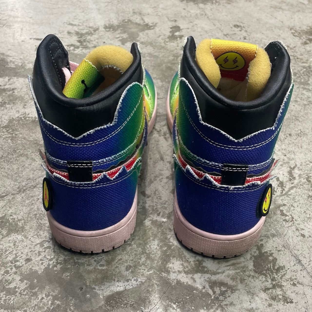 J Balvin NIKE Air Jordan 1 High OG Rainbow ジョーダン1
