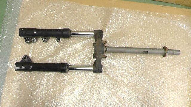 ジョグ SA16J-503xxx の フロントフォーク セット 1745288396