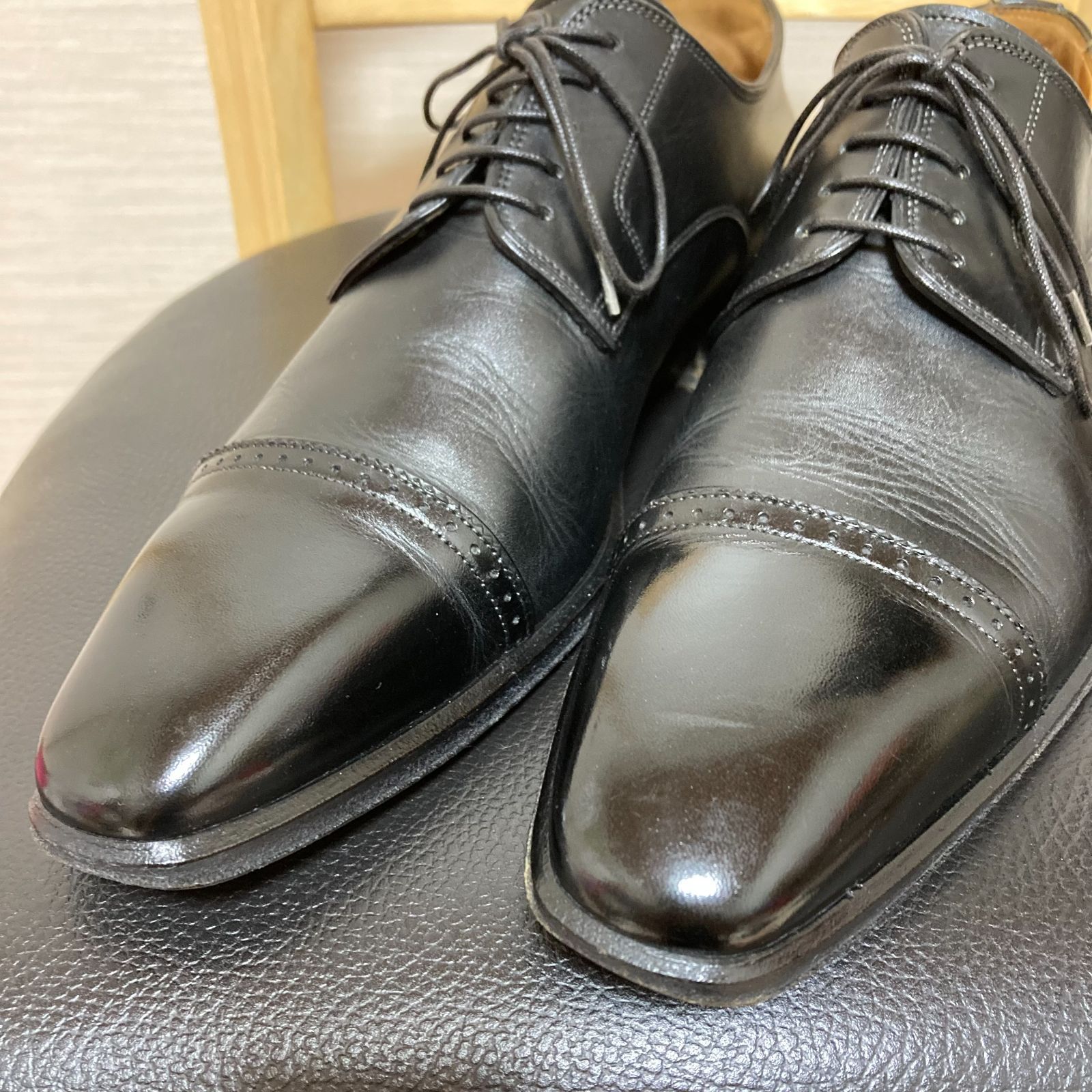 サントーニ Santoni 靴 24cm 黒 ビジネスシューズ 外羽根式 本革 レザー 男性用 メンズ イタリア製 5 F