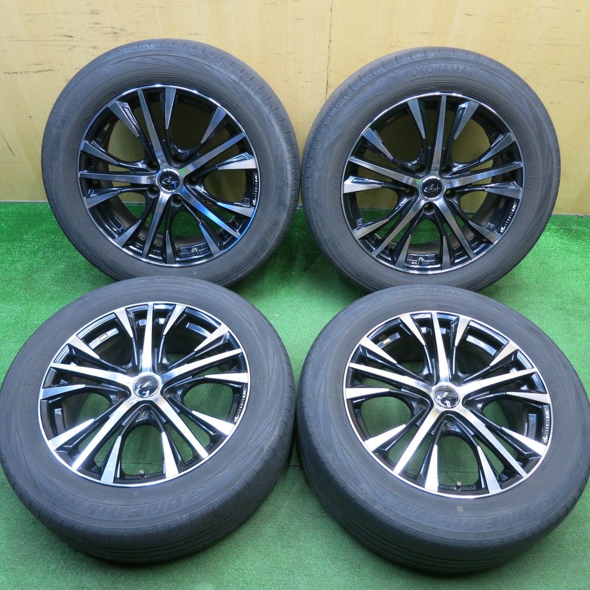 4本価格 LEONIS UC 215|60R17 ヨコハマ ブルーアース RV-02 レオニス 17インチ PCD114.3|5H 5050301HAノ