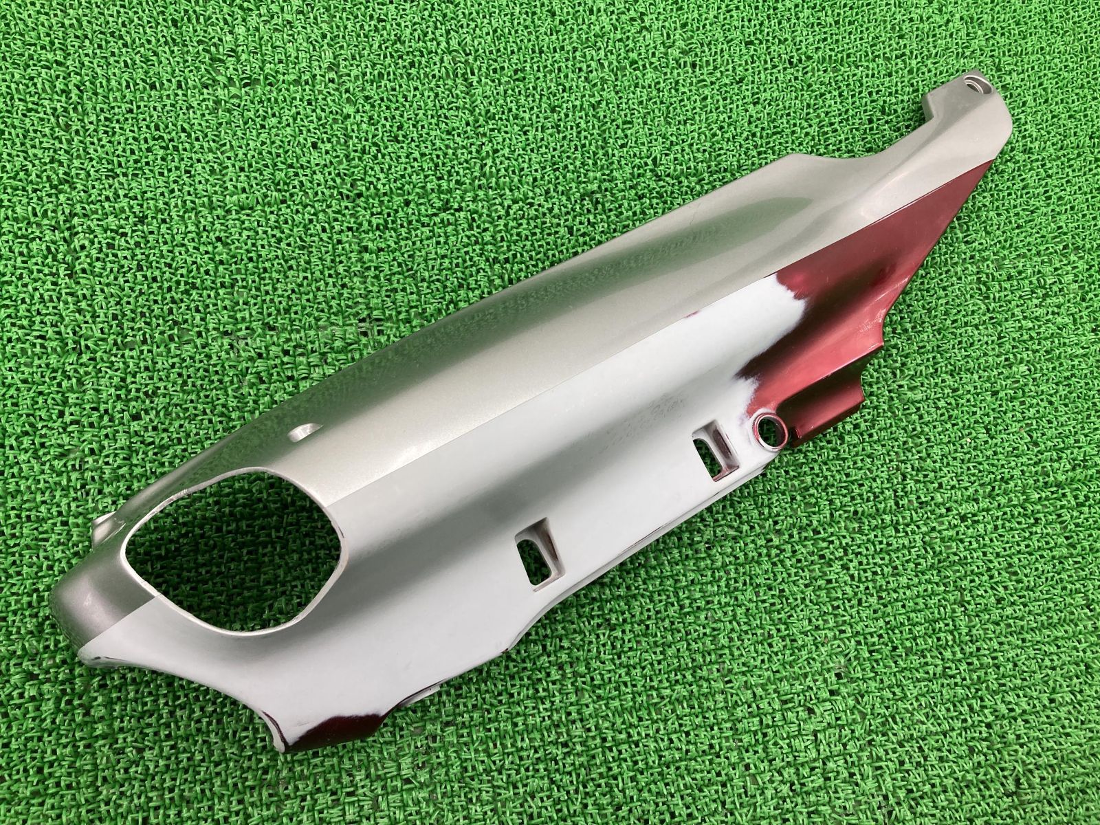 ZZ-R1100 シートカウル 左 ガンM/ワインM 36001-1501 カワサキ 純正 中古 バイク 部品 ZXT10D テールカウル ペイント素材に 車検 Genuine