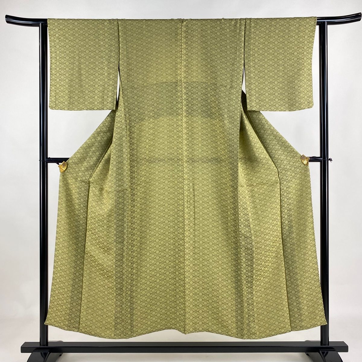 お召 身丈150.5cm 裄丈63.5cm S 単衣 七宝 花 抹茶色 正絹