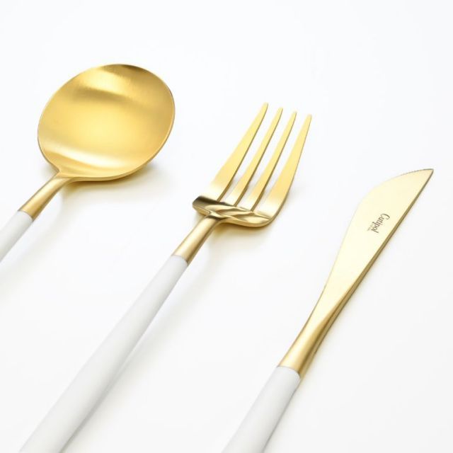 【miページ】新品・未使用 クチポール ゴアWH×GDディナーナイフ 3本 miページ】新品・未使用 クチポール ゴアWH×GDディナーナイフ 3