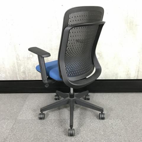 プラス PLUS