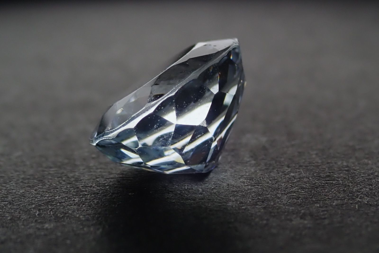 アクアマリン　ルース 天然アクアマリン ルース 2.148ct 約7mm×9mm ソーティング付き！