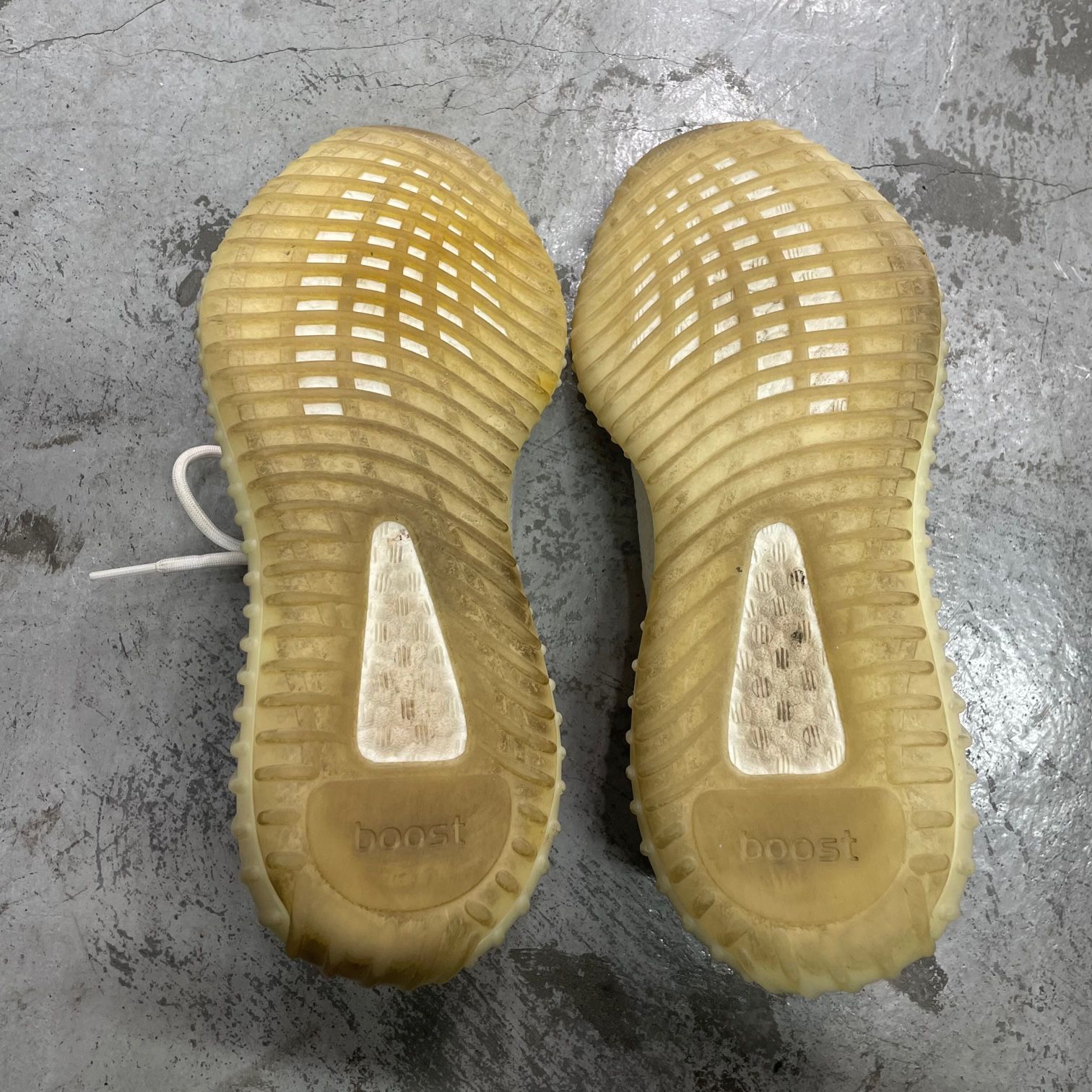 adidas YEEZY Boost 350 V2 Cream White CP9366 イージーブースト 