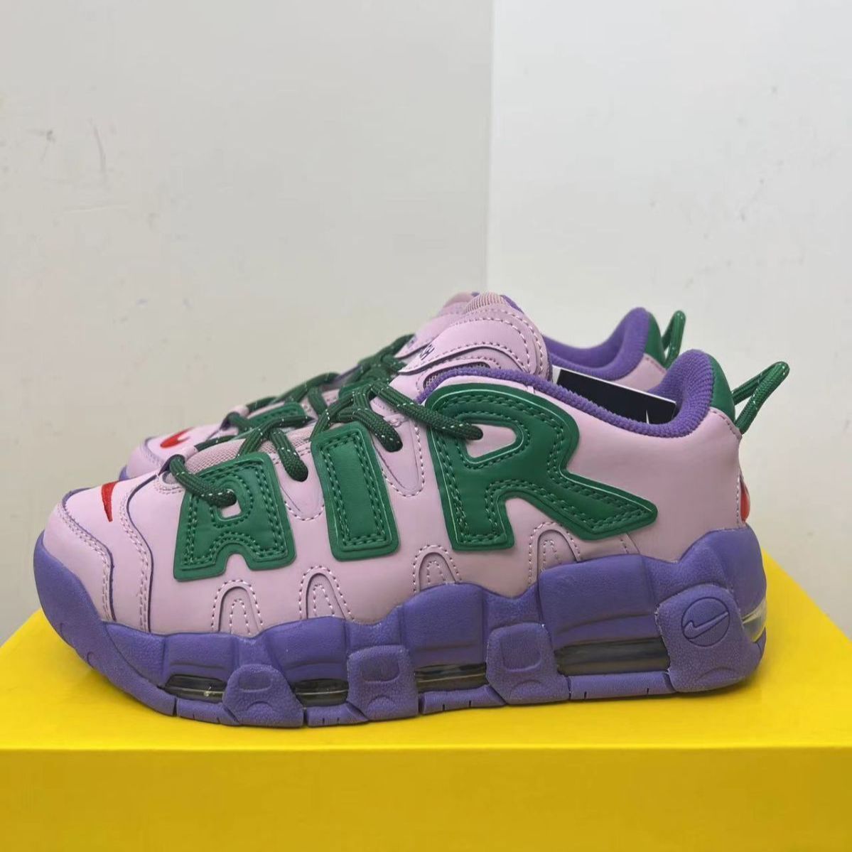 新品未使用ナイキ AMBUSH x Nike Air More Uptempo Low “Lilac