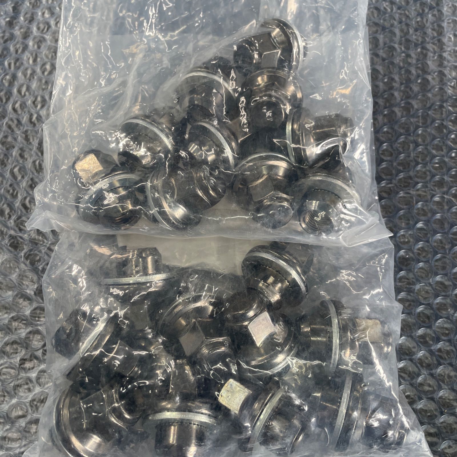 トヨタ レクサス 純正ナット ブラッククローム 平面座 20個 M12 トヨタ レクサス 純正ナット ブラッククローム 平面座 20個 M12
