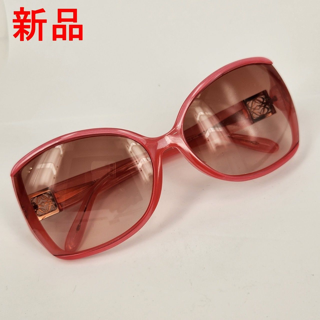 新品】LOEWE(ロエベ) サングラス レッドグラデーション LW589S - す