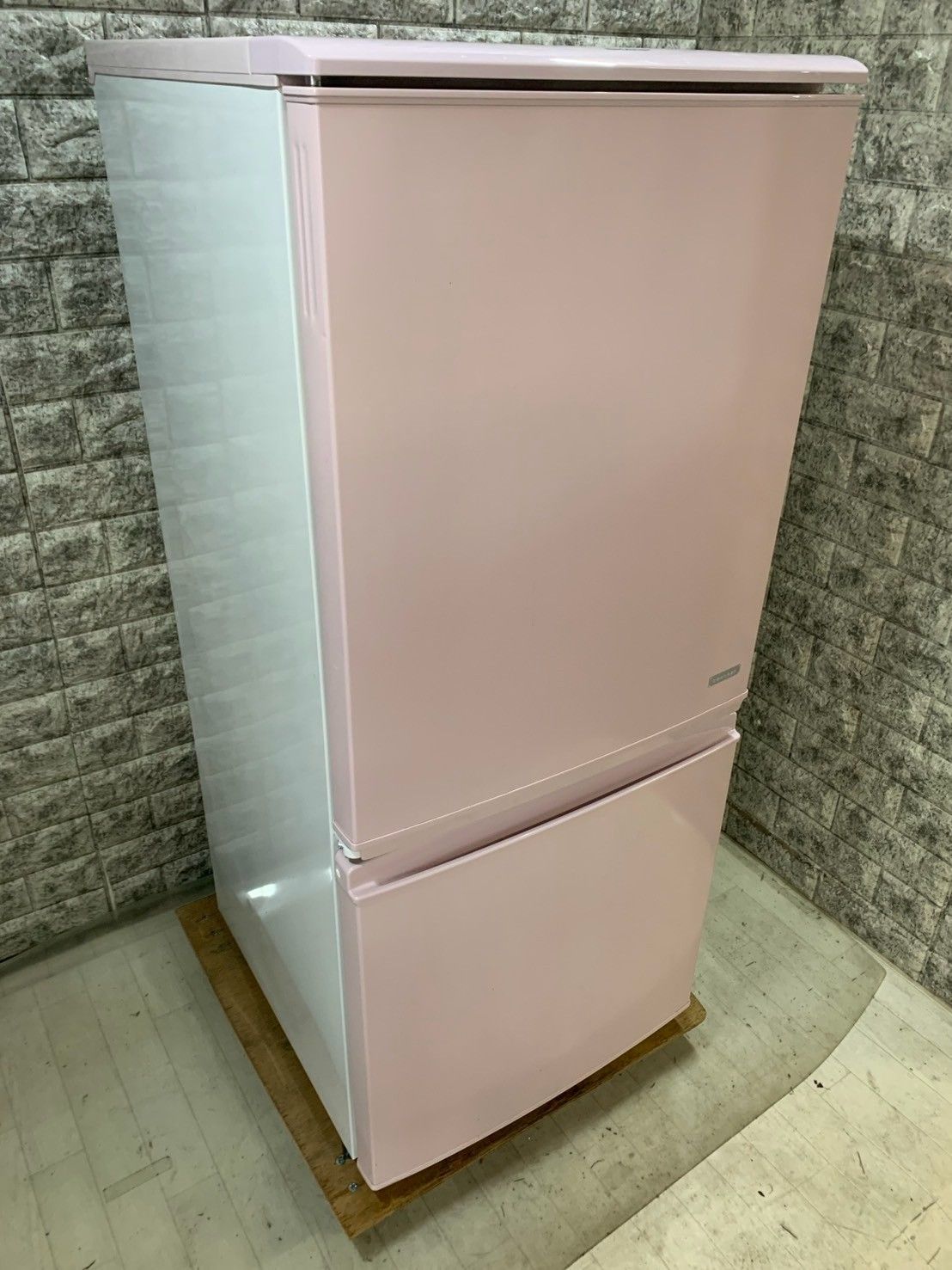 大阪送料無料★3か月保障付き★冷蔵庫★2016年★SJ-C14B-P★R-537 冷蔵庫 SHARP SJ-C14B-P 大阪送料無料☆3か月保障付き☆冷蔵庫