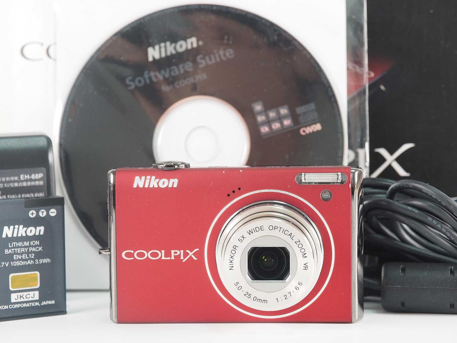 ニコン Nikon COOLPIX S640 Red 12.2MP Compact Digital Camera