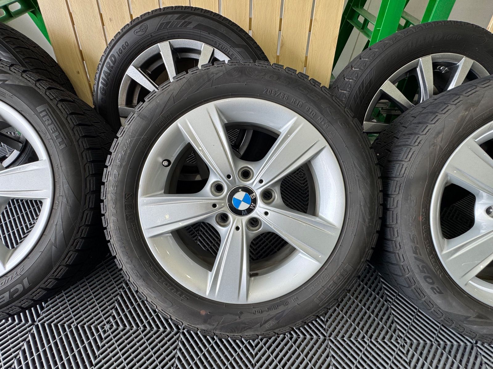 118スポーツ BMW純正アルミ