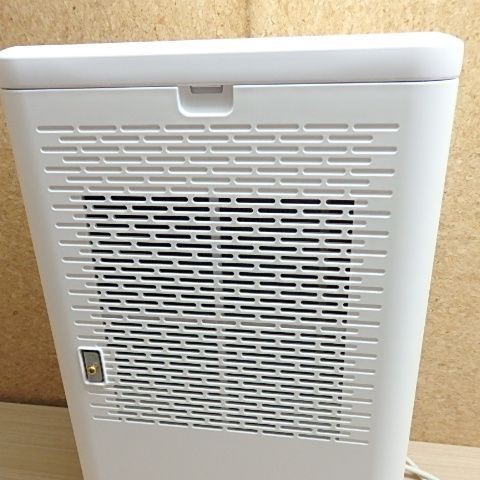 2025年製　アイリスオーヤマ　コンパクトクーラー　ICA-0302G