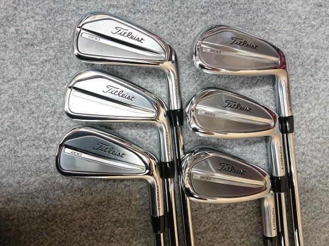 美品 タイトリスト T200 2023 アイアン6本セット5-PW T-Series 【カスタムオーダー】タイトリスト T200 アイアン 6本