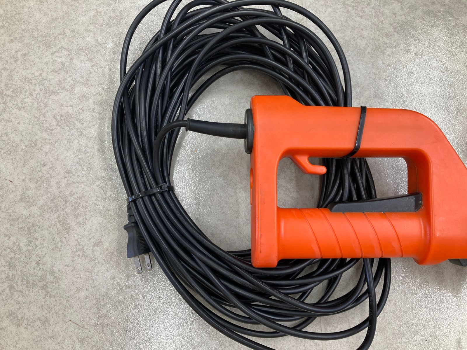 中古品】【0921】☆YARD FORCE ヤードフォース JP YFEPS 0725 高枝切り