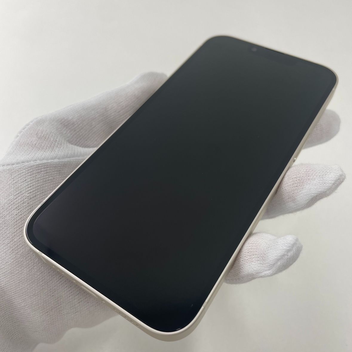 中古品】極美品 アップル iPhone13 128GB MLND3J/A スターライト 中古品】極美品 アップル iPhone13 128GB MLND3J/A スターライト