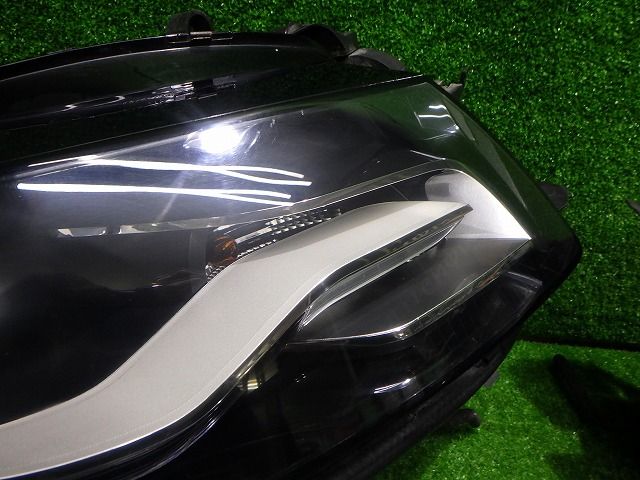 アウディ 251009027