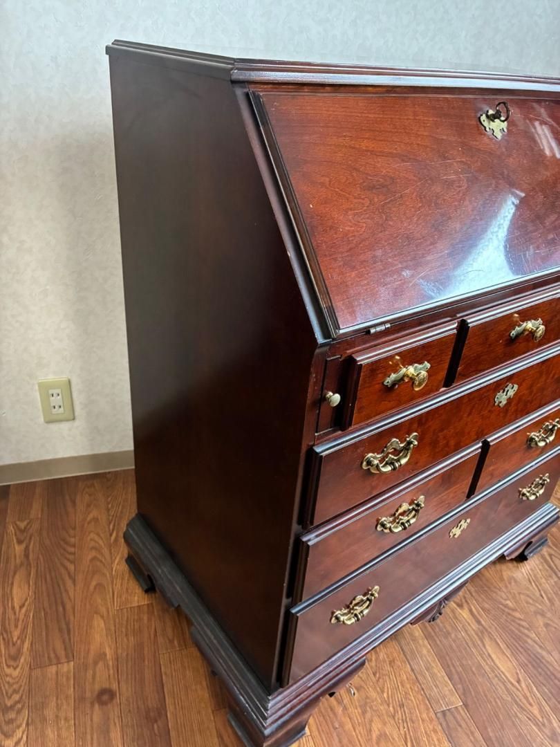 トーマスビル ライティングビューロー