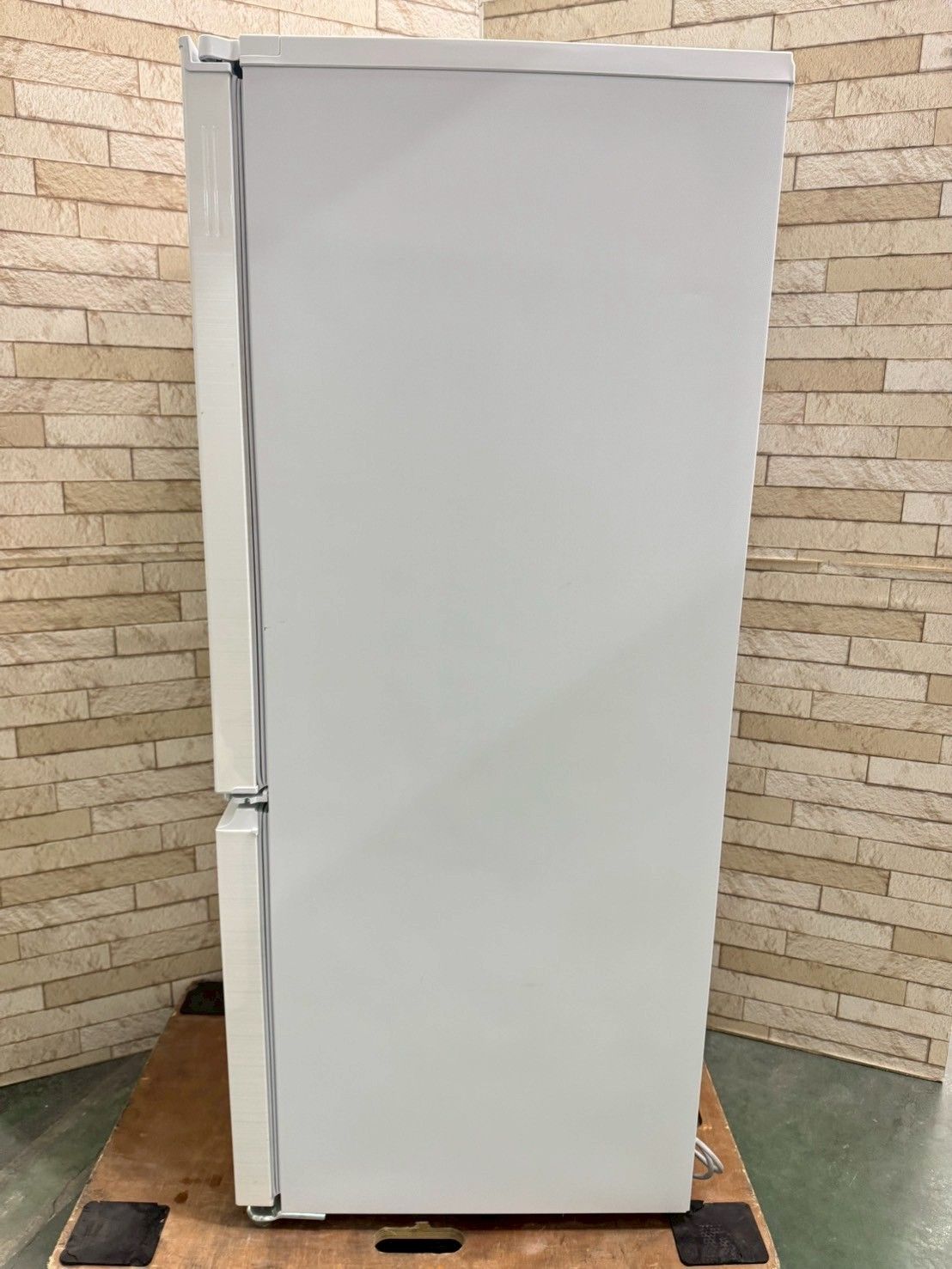 大阪送料無料☆3か月保障付き☆冷蔵庫☆シャープ☆2ドア☆2022年☆SJ