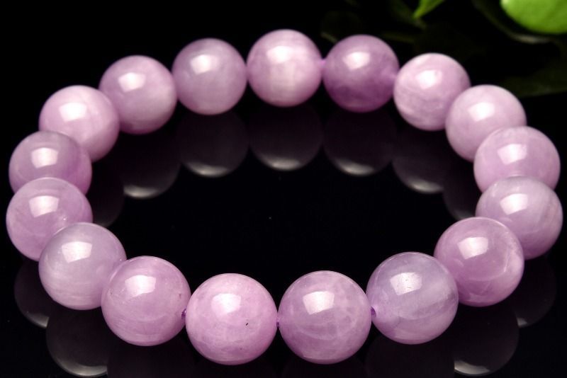 品質　ヒデナイトブレスレット 透明感＆キャッツアイ効果　クンツァイト　2-6 品質 ヒデナイトブレスレット 透明感＆キャッツアイ効果