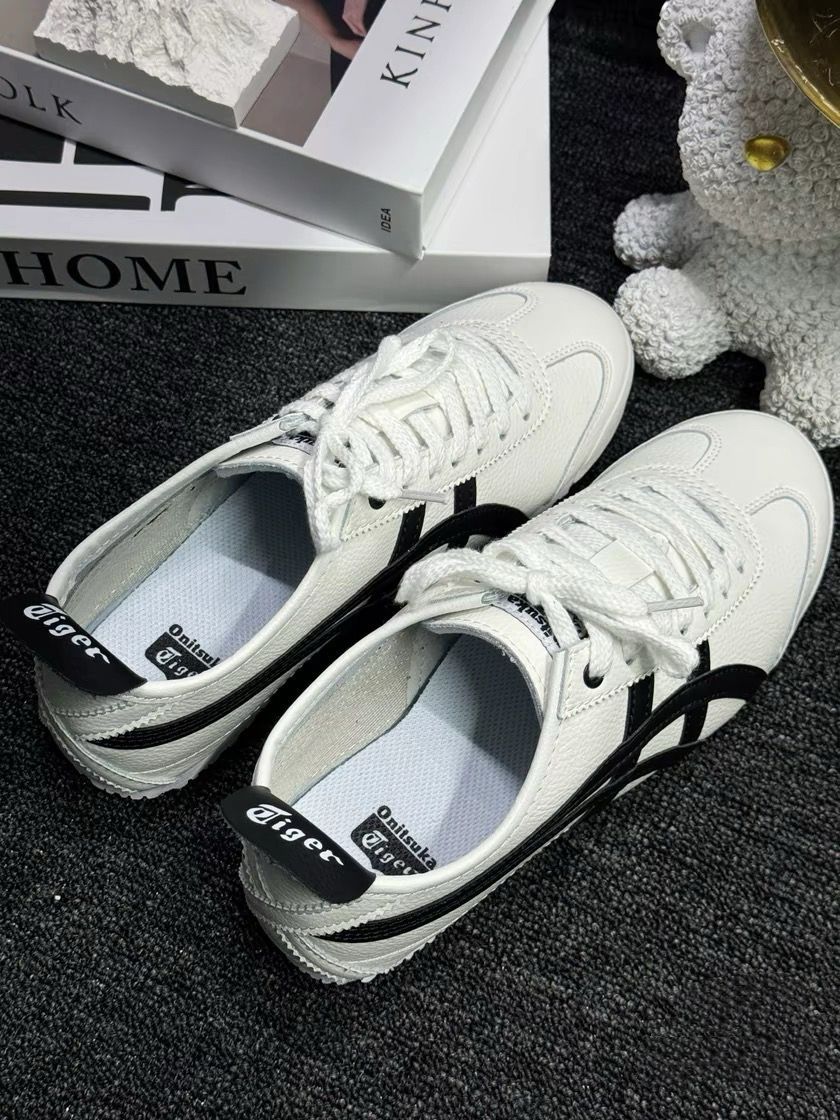 ドゥドゥ 新品未使用 Onitsuka Tiger Mexico 66 パトゥ オニツカタイガー
