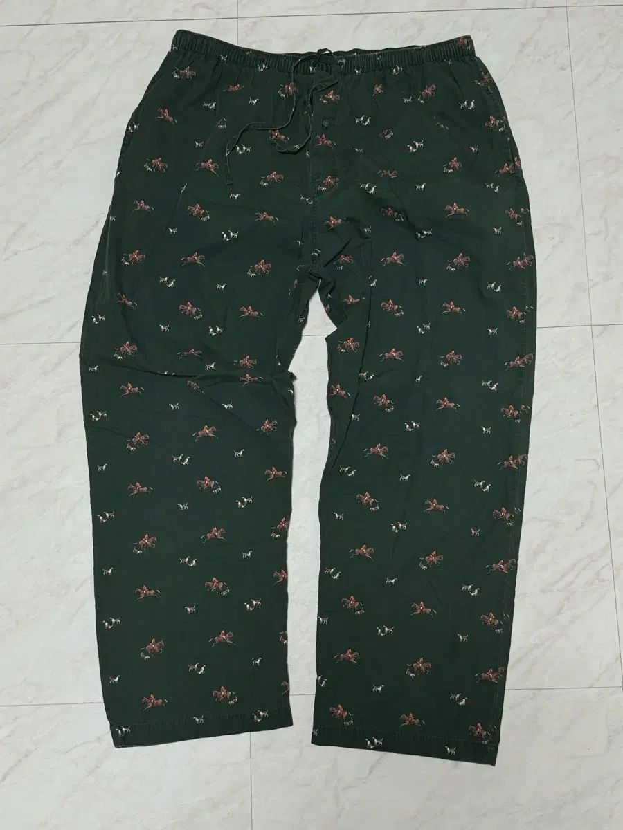 ポロ Ralph