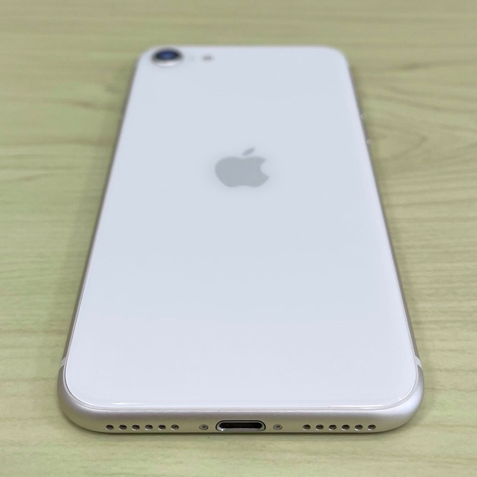 バッテリー89%】iPhoneSE3 64GB スターライト SIMフリー 21443