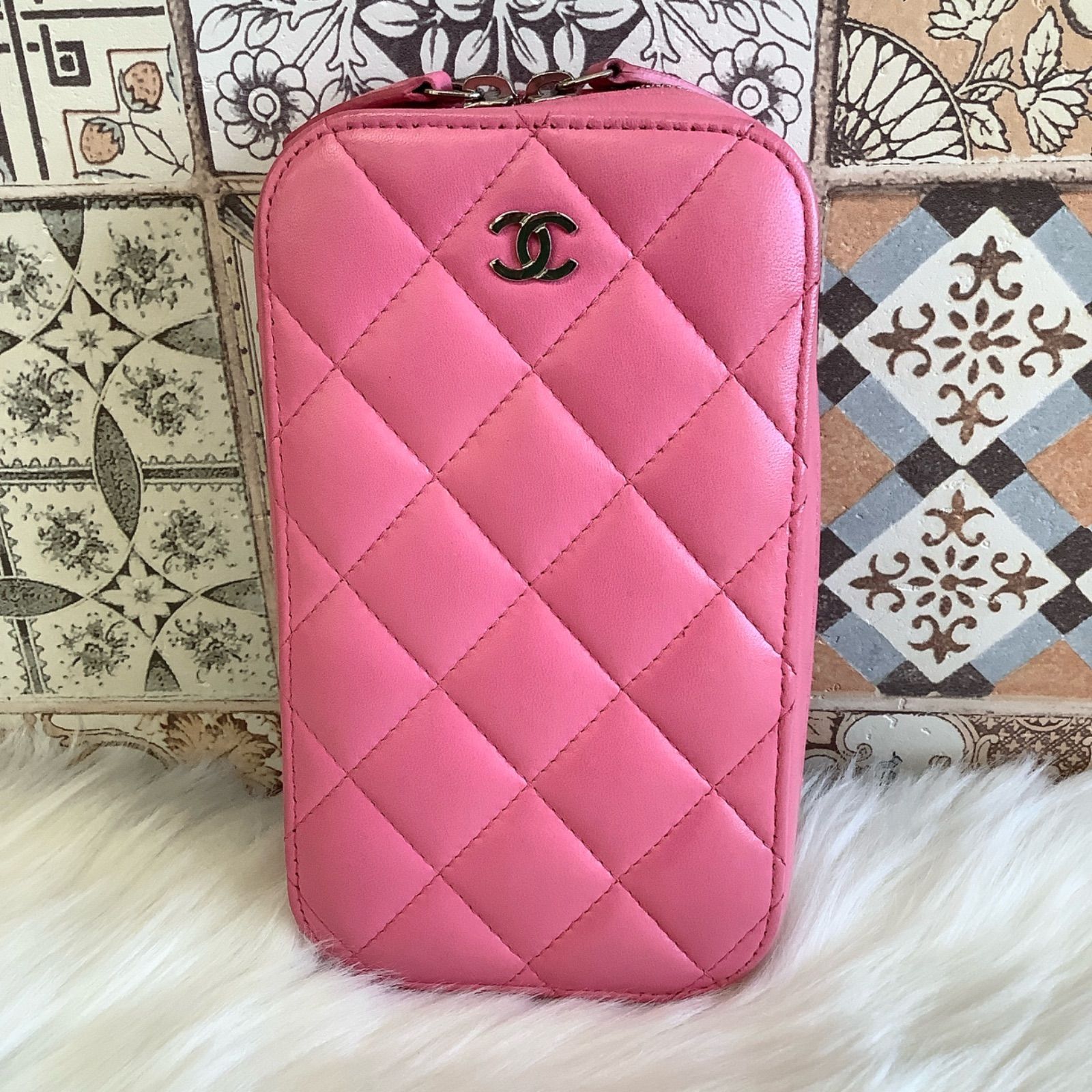 シャネル チェーンフォンポーチ 斜め掛けショルダーバッグ マトラッセ