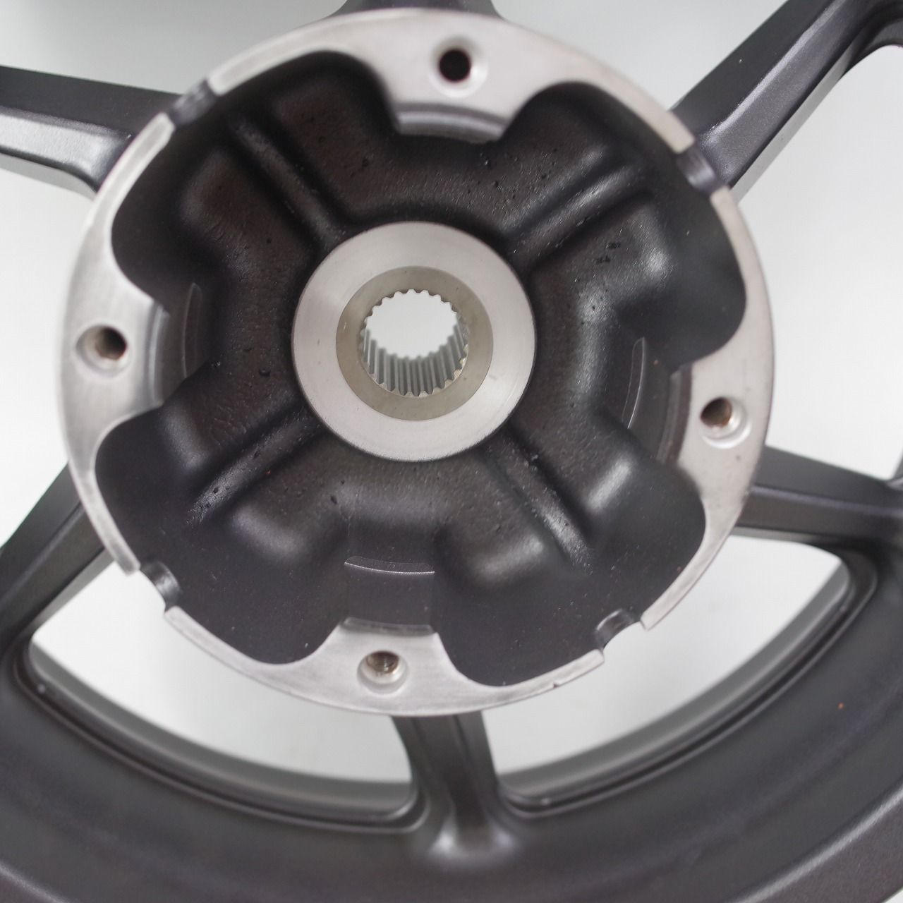 ホンダ フォルツァ MF10 純正 リアホイール 黒 ２ 42650-KVZ-660ZB LAWEED_CL