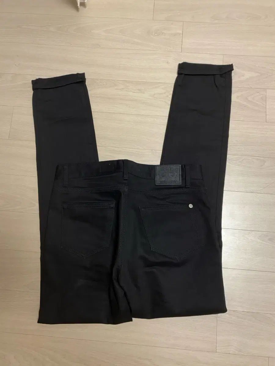 Mod9(モッド9) パンツ ブラックジーン