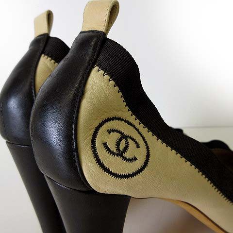 サクラ♥素敵なCHANEL♥のパンプス シャネル 公式サイト：CHANEL.COM - ファッション | CHANEL シャネル
