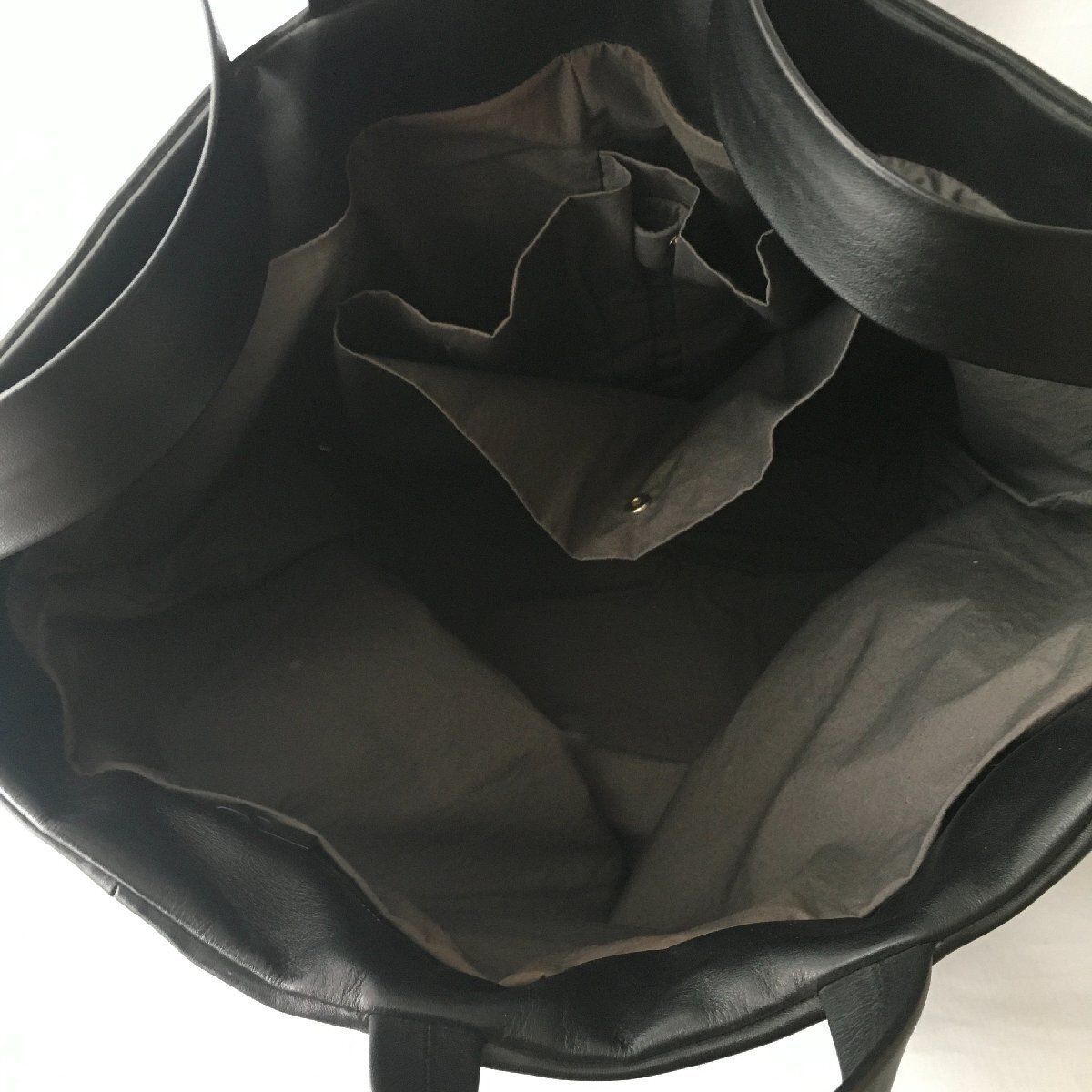 【Aeta】 【最終値下】COW KIP LEATHER RUCKSACK M Aeta/COW KIP LEATHER RUCKSACK M (BLACK)