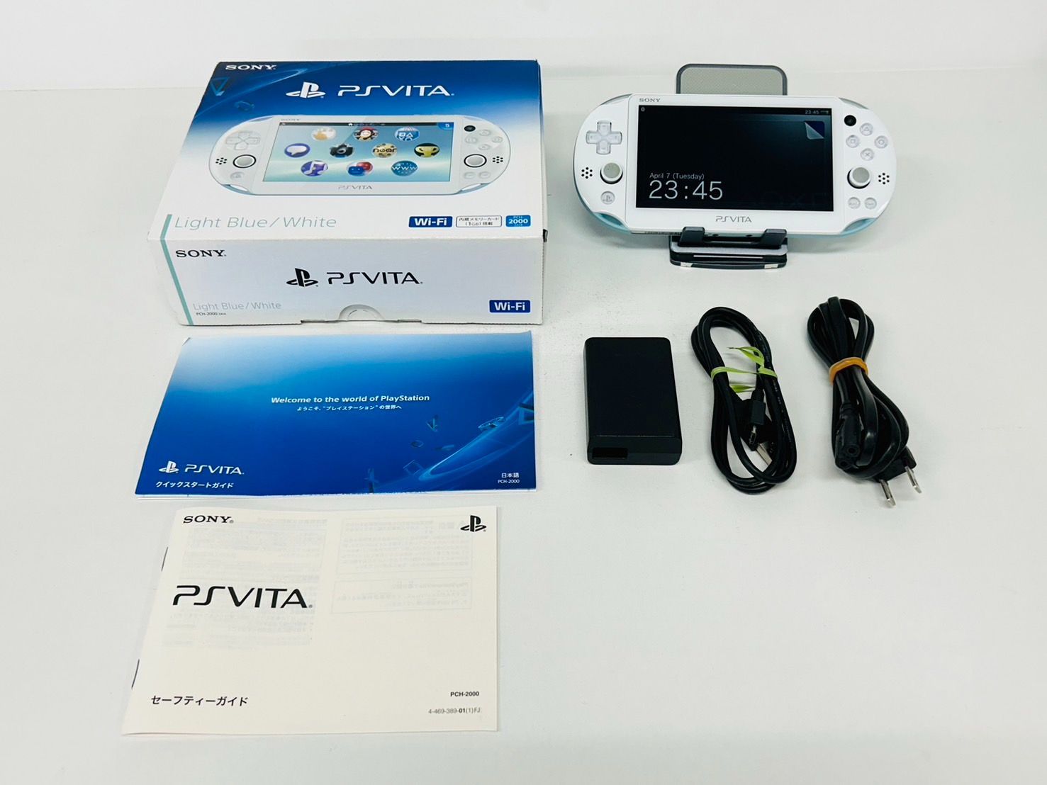 美品 PSVITA PCH-2000 ライトブルー/ホワイト 箱付き SONY PS Vita ライトブルーホワイト 本体PCH-2000 PSVITA ライトブルー