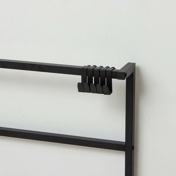 コンパクト伸縮カバンラック